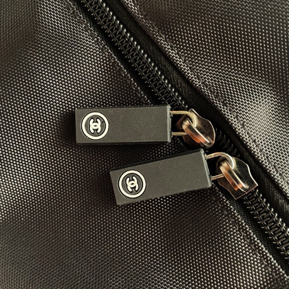 Chanel Beauty VIP Gift Sports Travel Bag - BusDeals