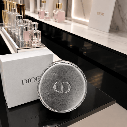 Dior Beauty Limited Small Round Silver Pouch - BusDeals
