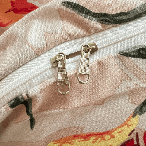 King size 6 - piece modern duvet cover set with orange floaral design. - BusDeals