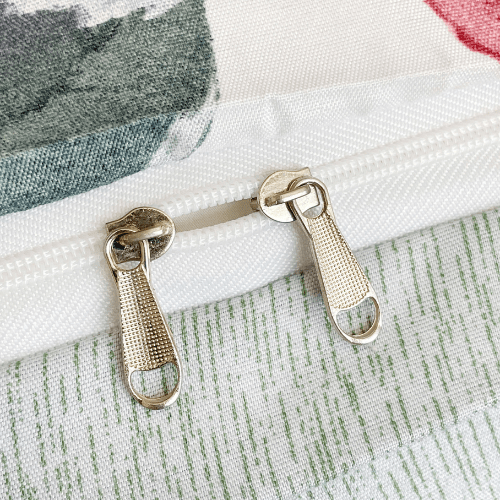 Queen size, 6 - piece beautiful rose design in a lovely shade of green. - BusDeals