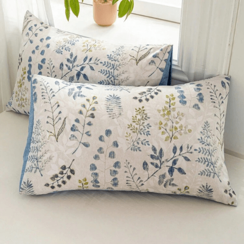 Queen size 6 piece bedding set, featuring a beautiful blue leaf design. - BusDeals