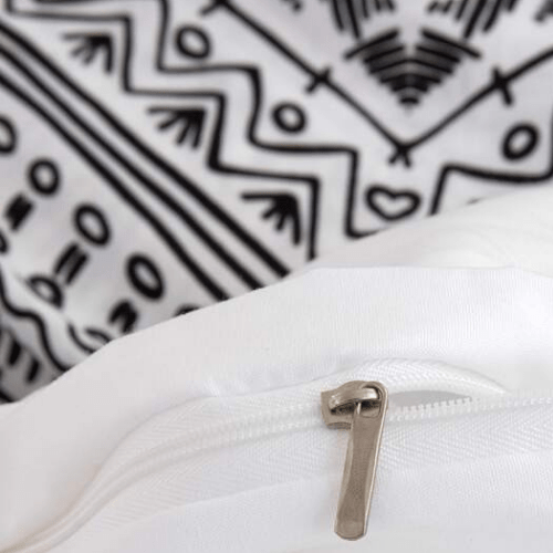 Queen size 6 piece boho bedding set in black and white without filling. - BusDeals