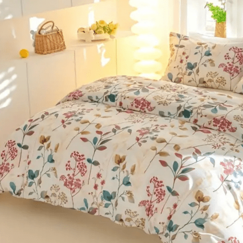 Queen size 6 - piece botanical red floral style duvet cover set. - BusDeals