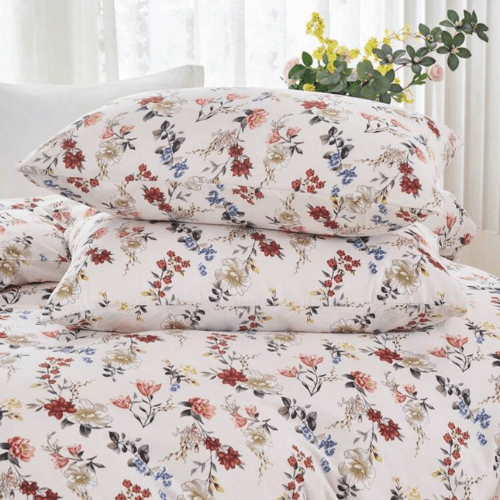 Queen size 6 - piece trendy red floral duvet cover set, white color. - BusDeals