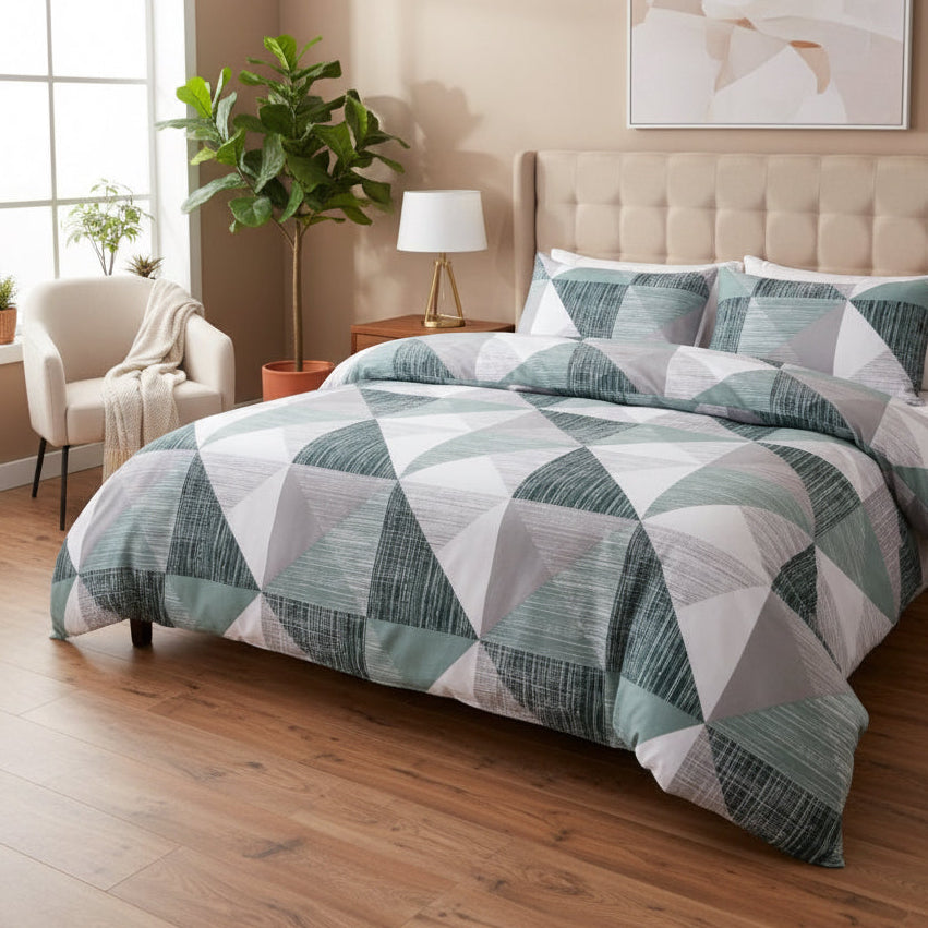 Queen size 6 pieces bedding set, Simply geometric print, green with grey. - BusDeals