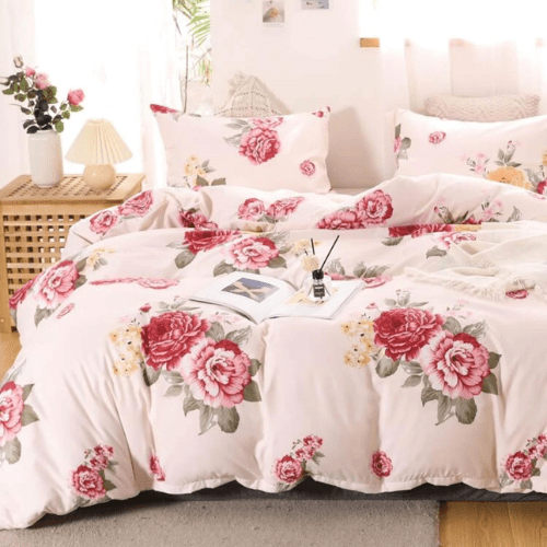 Single size, 4 - piece beautiful rose design in a lovely shade of pink. - BusDeals