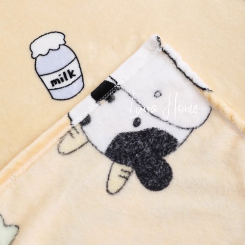 Fleece Blanket 200*230cm Super Soft Throw Orange color with Lucky Cow Moo Moo Friends Design. - BusDeals