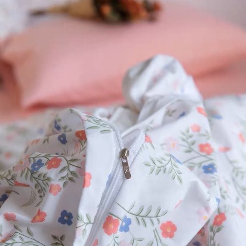 Premium Single size 4 Pieces Retro Style with Candy Pink Color Bedsheet Postoral Printed Bedding Set without filler. - BusDeals