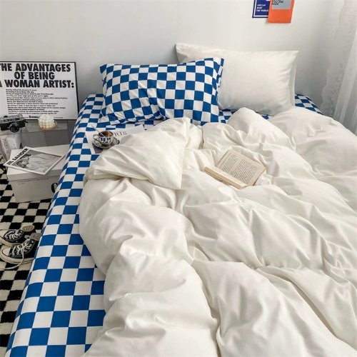 Single size 4 pieces Bedding Set without filler, Off White color and Blue Checkered Design - BusDeals