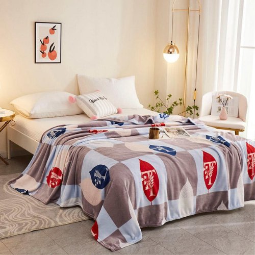 Soft fleece blanket, Brown square with leaves design - BusDeals