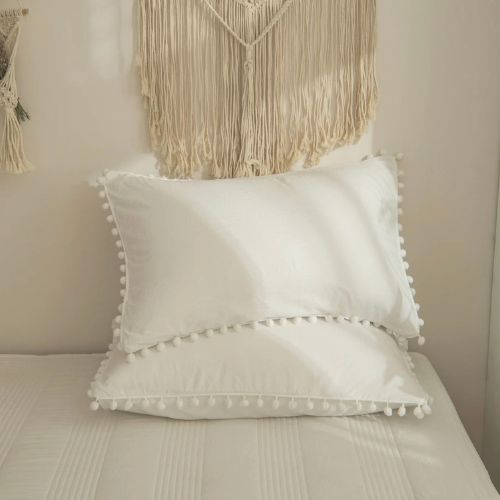 2 Pieces 50*70cm Pillow cases, Pom Pom design, white color. - BusDeals