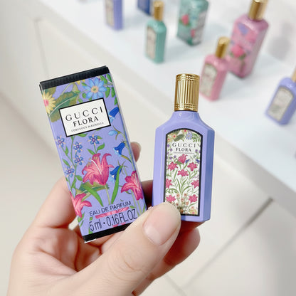عطر قوتشي فلورا جورجس ماغنوليا أو دو بارفان (5 مل)