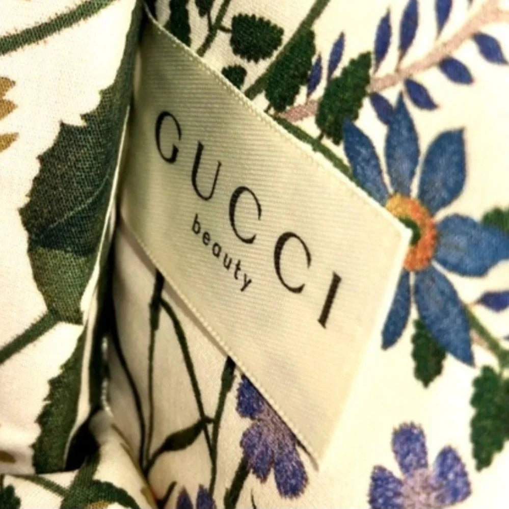 Gucci Beauty Counter Gift Lavender Satin Cosmetic Pouch