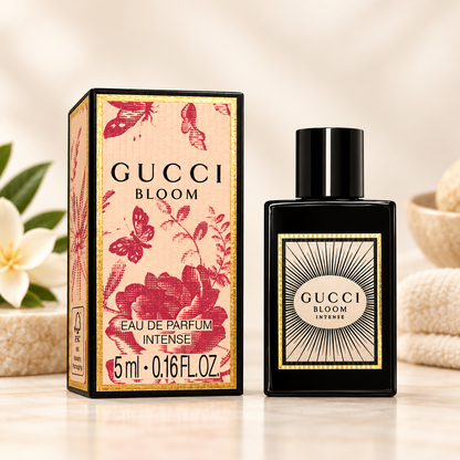 Gucci Beauty Pouch with 3 Bloom Flora MINI Parfume