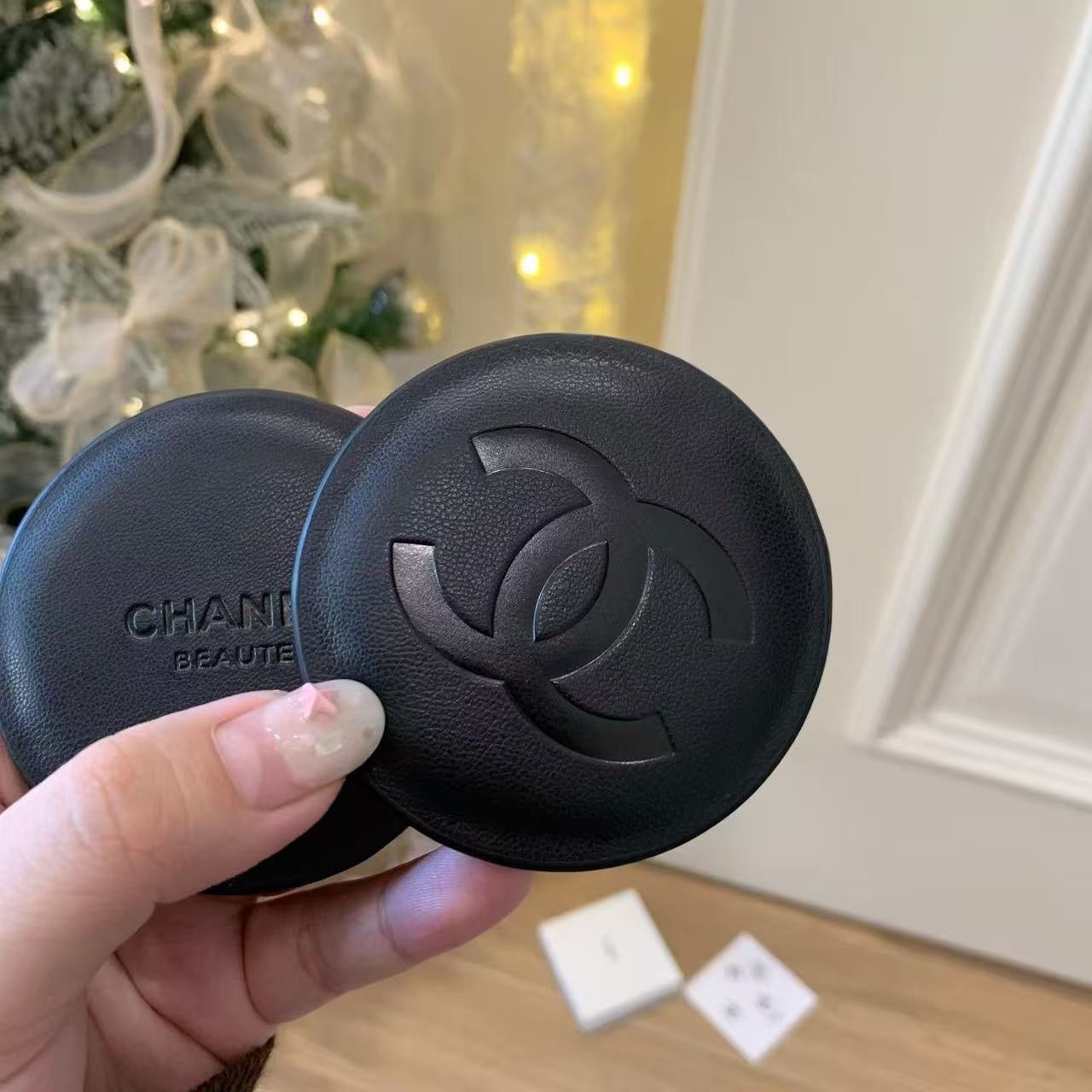 Chanel Beauty Black Mirror Gift - BusDeals