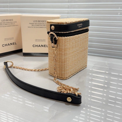 Chanel Beauty Cosmetic bag Transformed to Crossbody Bag with Style Chain - BusDeals