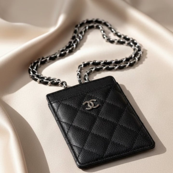 Chanel Beauty Rhombus card holder with a chain lanyard - BusDeals