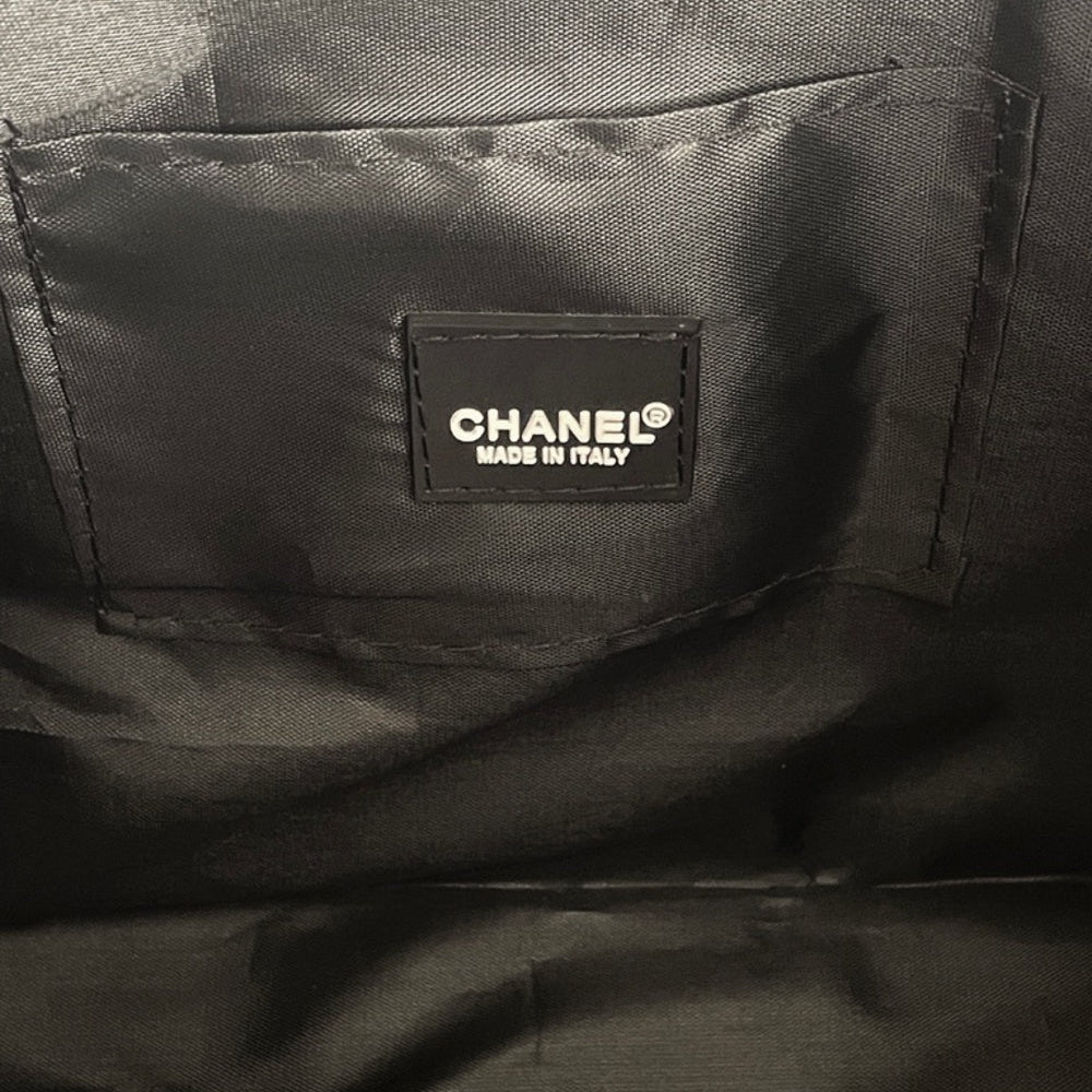 Chanel Beauty VIP Gift Sports Travel Bag - BusDeals