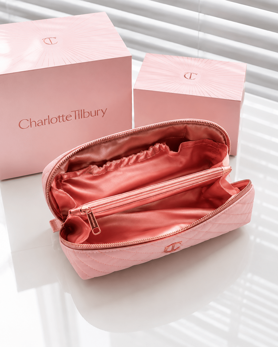 Charlotte Tilbury Velvet Small Organizer Bag Pink - BusDeals