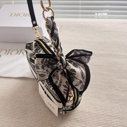 Dior Beauty Cosmetic Pouch Transformed to the Bag with Chain - BusDeals