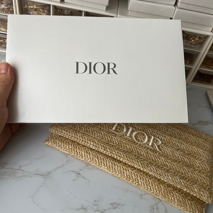 Dior Beauty Raffia/Rattan Counter Cosmetic Bag Transformed to Crossbody Bag - BusDeals
