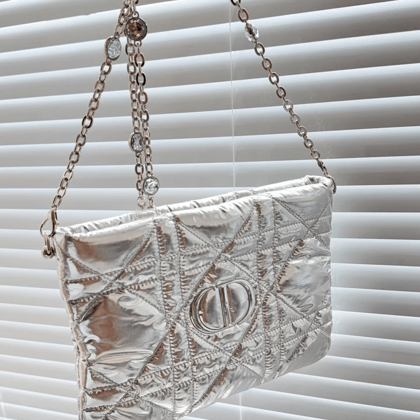 Dior Silver Pouch with Chain – DYI - BusDeals