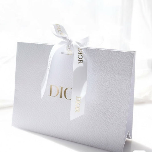 Dior White Paper/Gift Bag - M Size 19.5*14cm - BusDeals