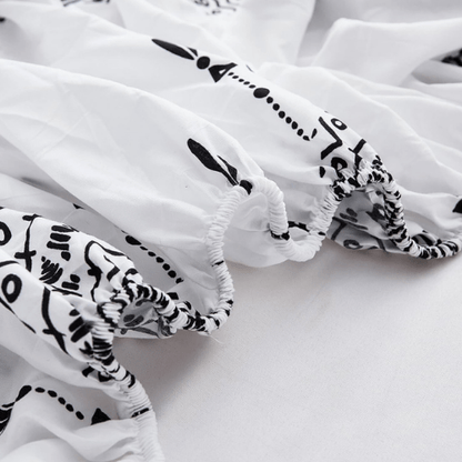 King size 6 piece boho bedding set in black and white without filling. - BusDeals