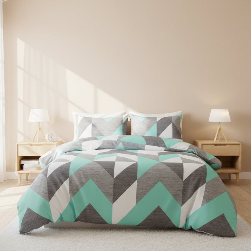 King size 6 pieces Bedding Set. Duvet cover without filler, Light Blue Geometric Pattern. - BusDeals