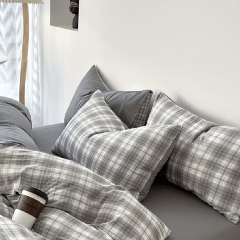 King Size 6 pieces complete bedding set, Grey Checkered Design. - BusDeals