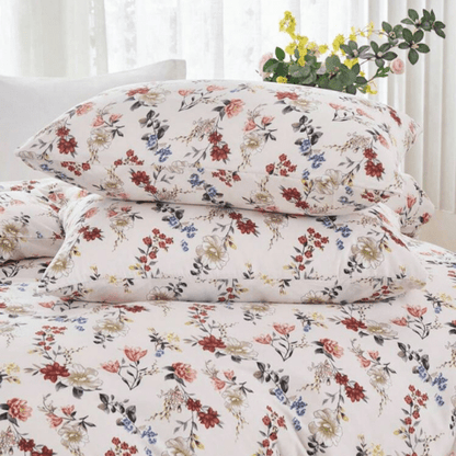 Queen size 6 - piece trendy red floral duvet cover set, white color. - BusDeals