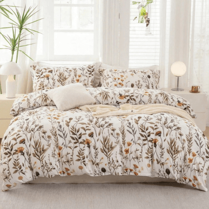 Queen size 6 pieces bedding set, featuring a beautiful orange and brown floral design. - BusDeals