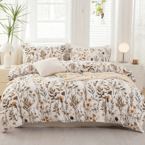 Queen size 6 pieces bedding set, featuring a beautiful orange and brown floral design. - BusDeals