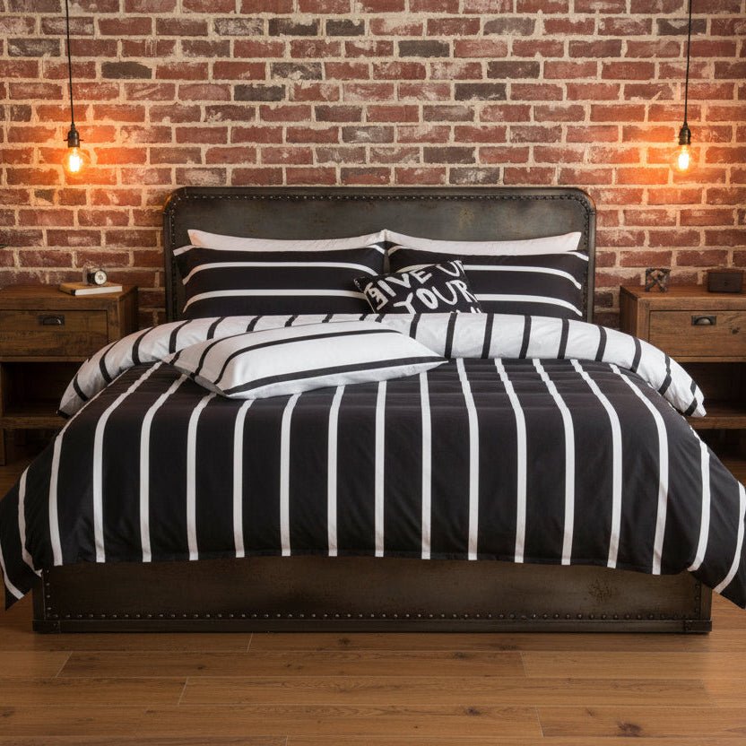 Queen/Double size 6 pieces set without Filler, Black & White Stripes Design. - BusDeals