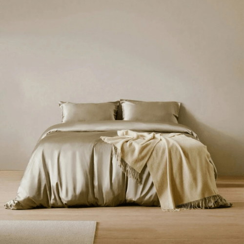 Premium bedding set Dubai bedroom
