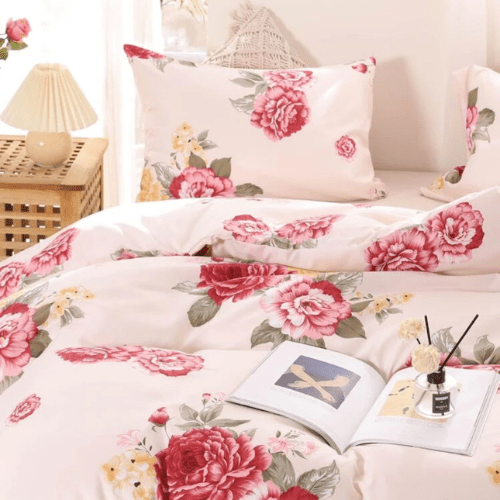 Single size, 4 - piece beautiful rose design in a lovely shade of pink. - BusDeals