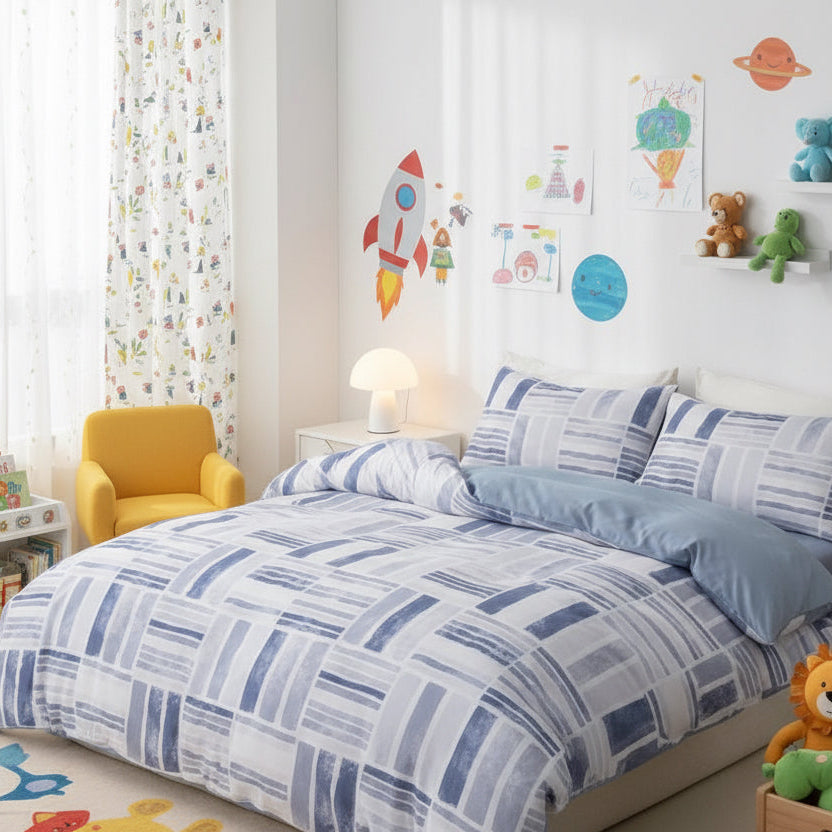 Single size 4 pieces, Reversible Blue Geometric Design. - BusDeals