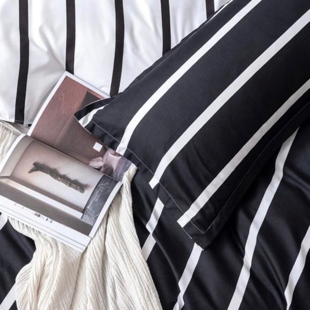 Single Size 4 Pieces set without filler, Black & White Stripe Design. - BusDeals
