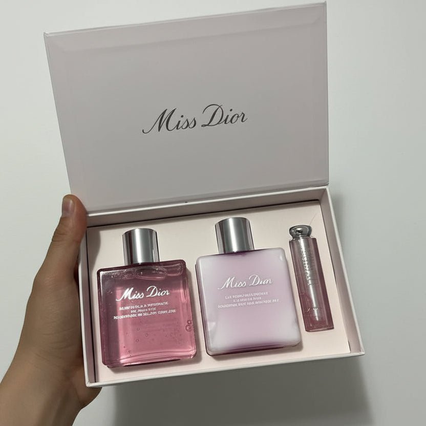 Small Valentine Gift Set Miss Dior Blooming Bouquet - BusDeals