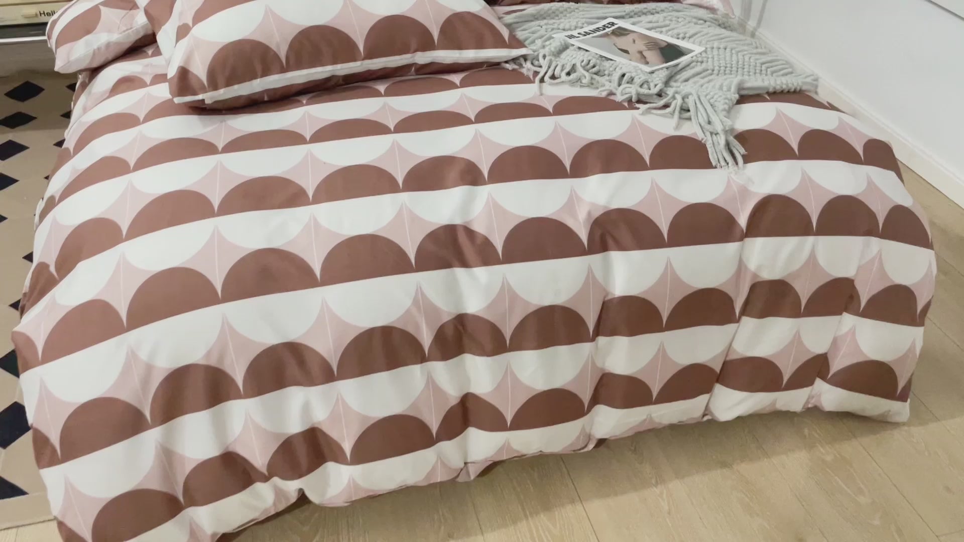 Single size 4 pieces Bedding Set without filler, Circle Design Brown Color, Busdeals Today