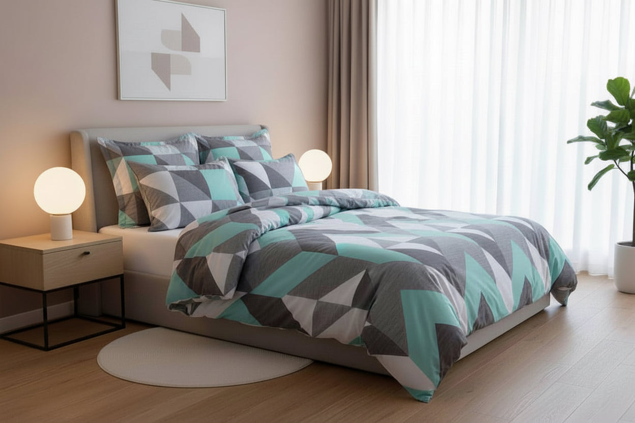 King size 6 pieces Bedding Set without filler, Light Blue Geometric Design - BusDeals
