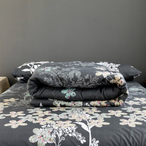 King Size Comforter set of 4 pieces , Floral design pebble grey color - BusDeals