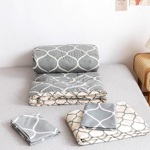 King Size Comforter set of 4 pieces, Geometric design. - BusDeals