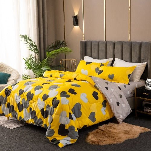 King Size Comforter set of 4 pieces, Yellow Heart Design. - BusDeals