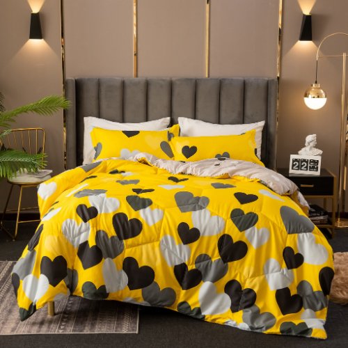 King Size Comforter set of 4 pieces, Yellow Heart Design. - BusDeals