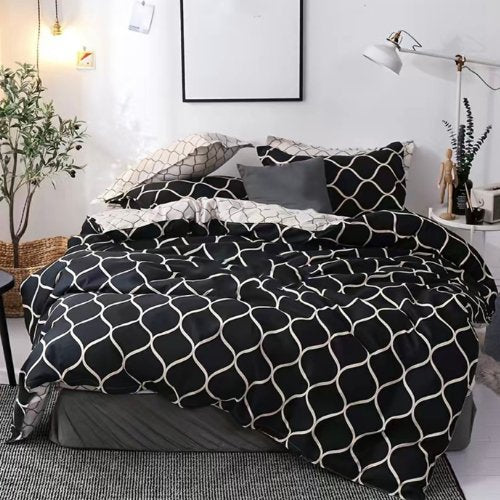 Queen/Double size bedding set of 6 pieces, Black Geometric design. - BusDeals