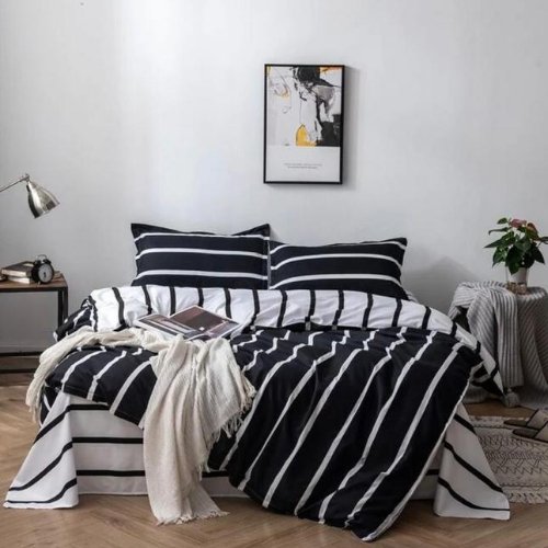 Queen/Double size bedding set of 6 pieces, black&white stripes design. - BusDeals