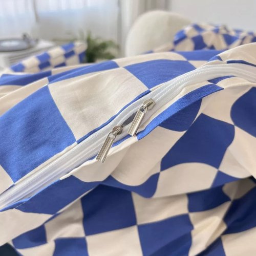 Single size 4 pieces Bedding Set without filler, Blue and White Checkered Design - BusDeals