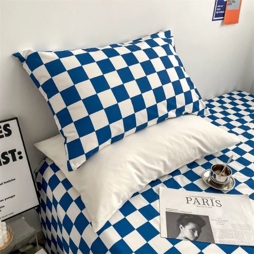 Single size 4 pieces Bedding Set without filler, Off White color and Blue Checkered Design - BusDeals