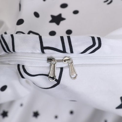 Single size 4 pieces, white with black space print. - BusDeals